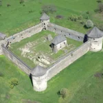 Hrad Bzovík (1)