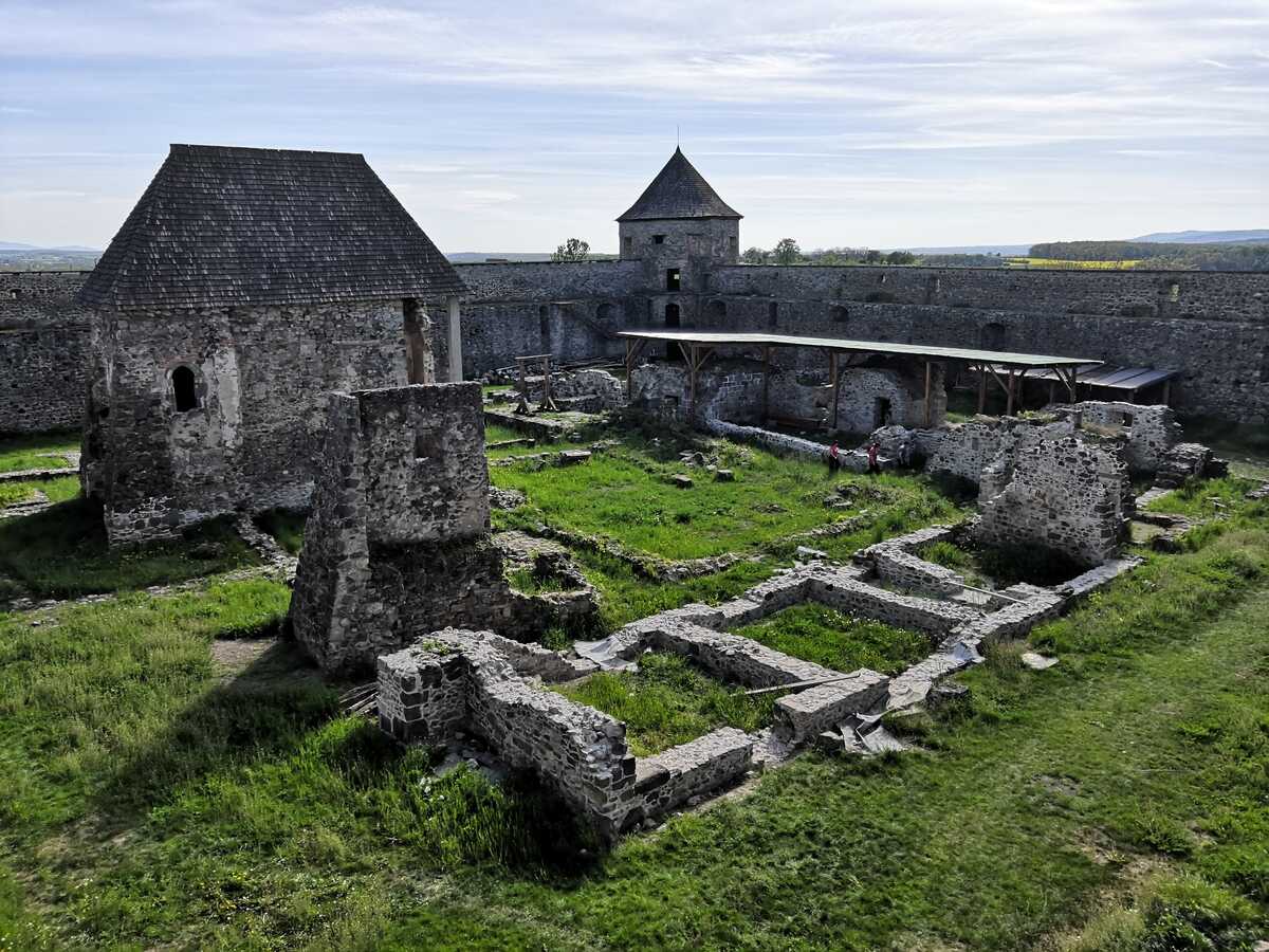 Hrad Bzovík (4)
